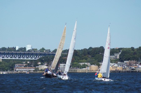 Sail Racing at Thames Yacht Club