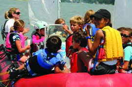 Five Reasons Your Kids Should Sail