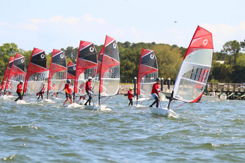 Stand-up sailing is just one of the challenges at an O’pen Skiff “Un-Regatta.” © Tauri Duer